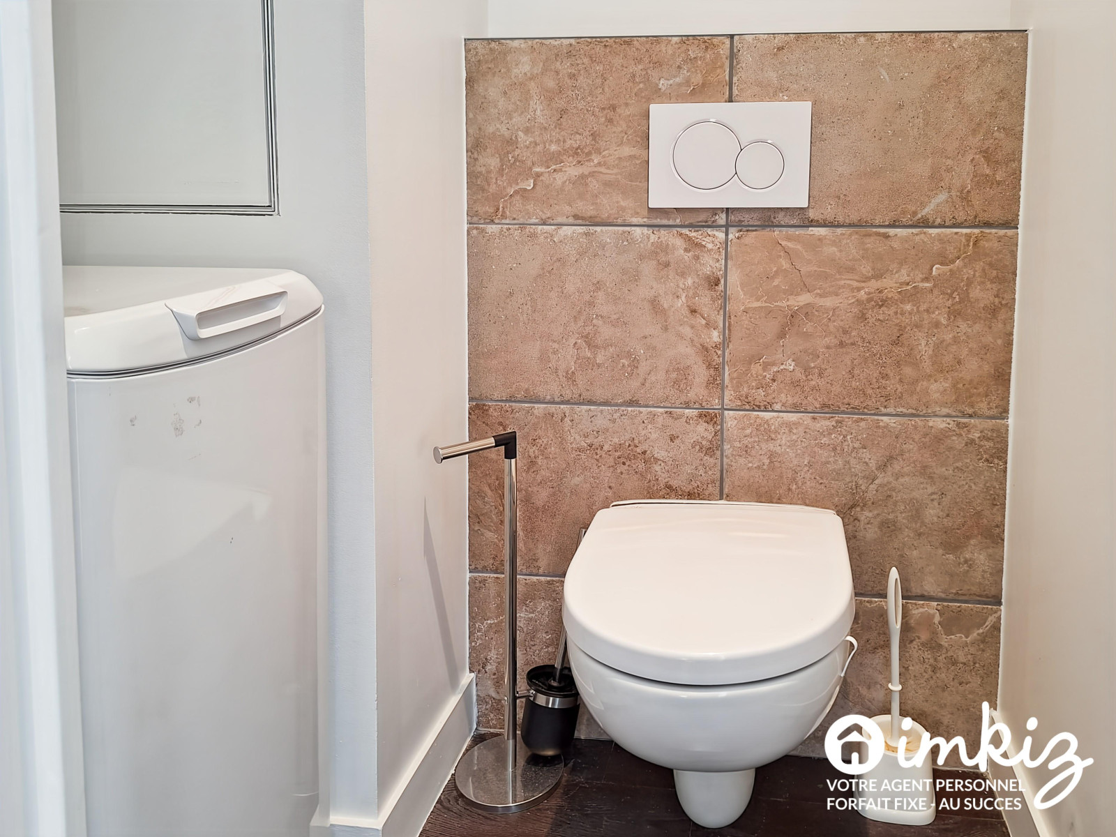 
                                                Vente
                                                 Appartement traversant 2 pièces + Mezzanine