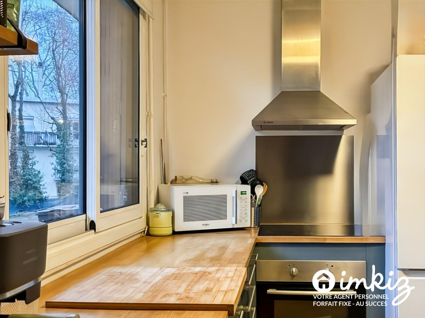 
                                                Vente
                                                 Appartement Traversant 3/4 pièces