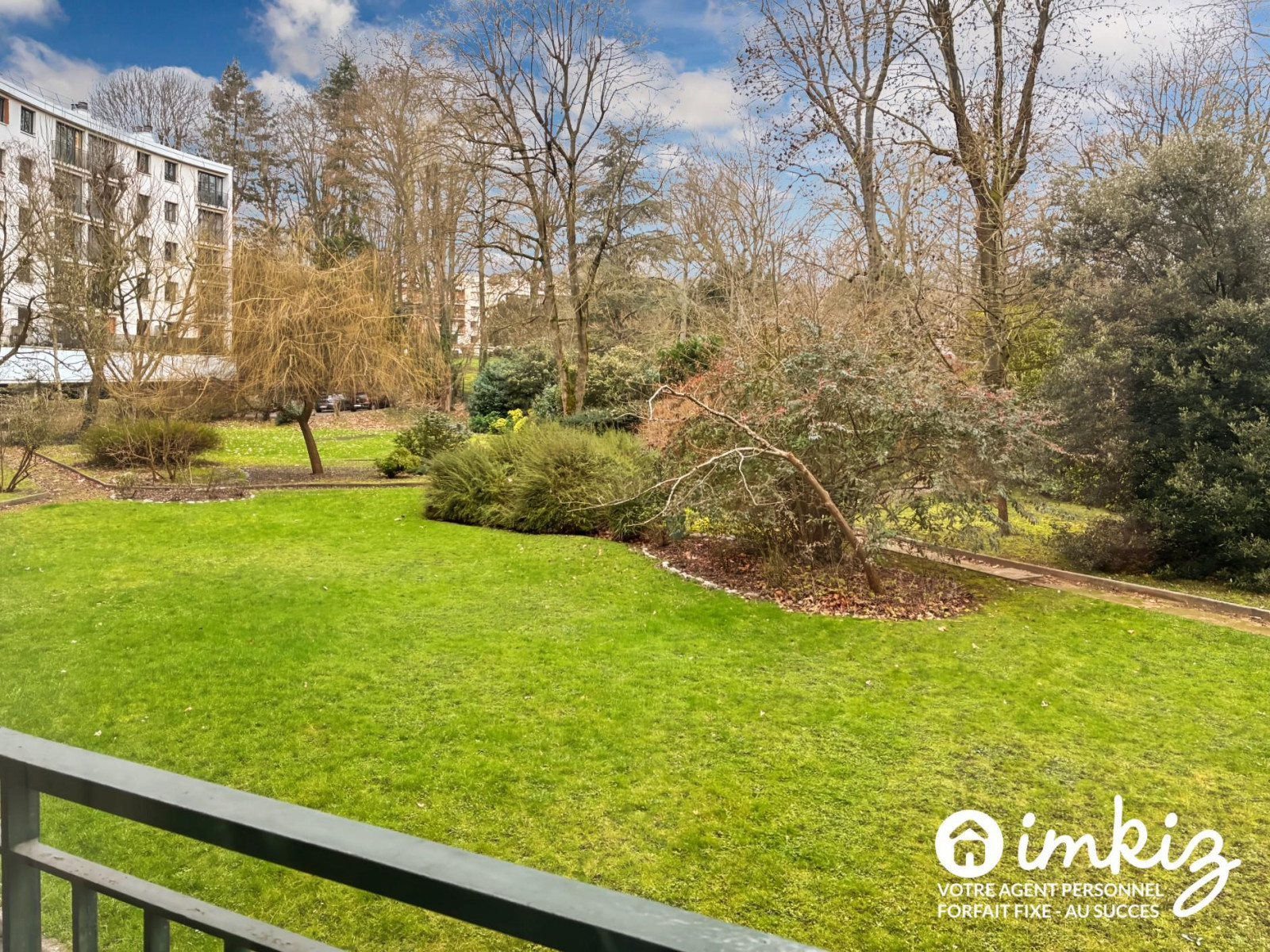 
                                                Vente
                                                 Appartement Traversant 3/4 pièces