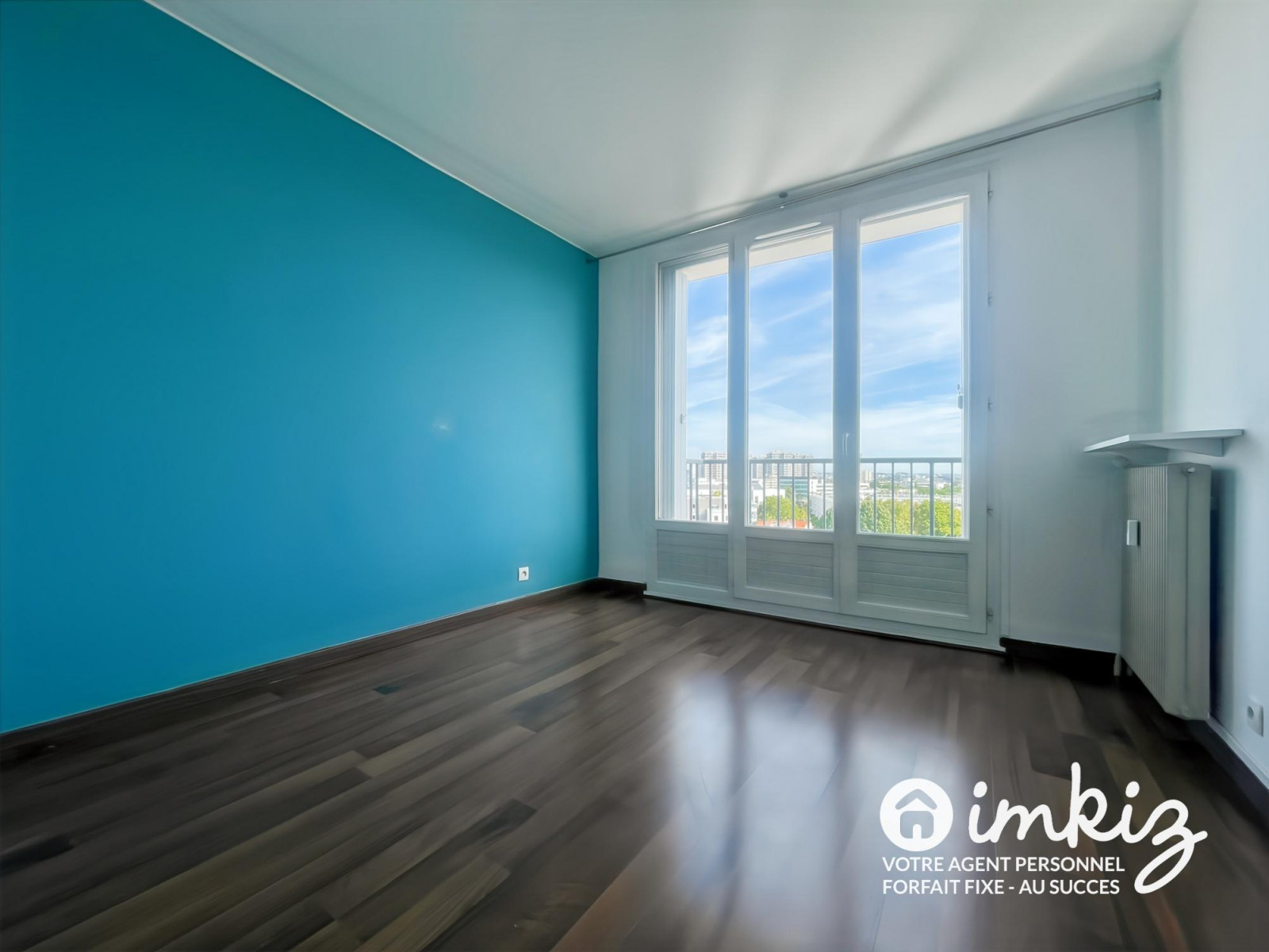 
                                                Vente
                                                 Appartement traversant 3 pièces vue coup de cœur
