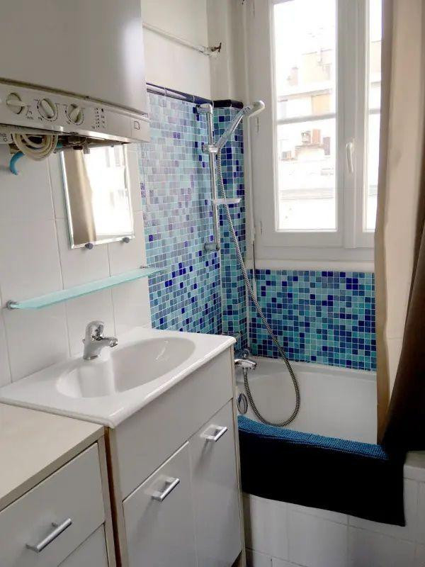 
                                                Location
                                                 Appartement traversant et bien sécurisée