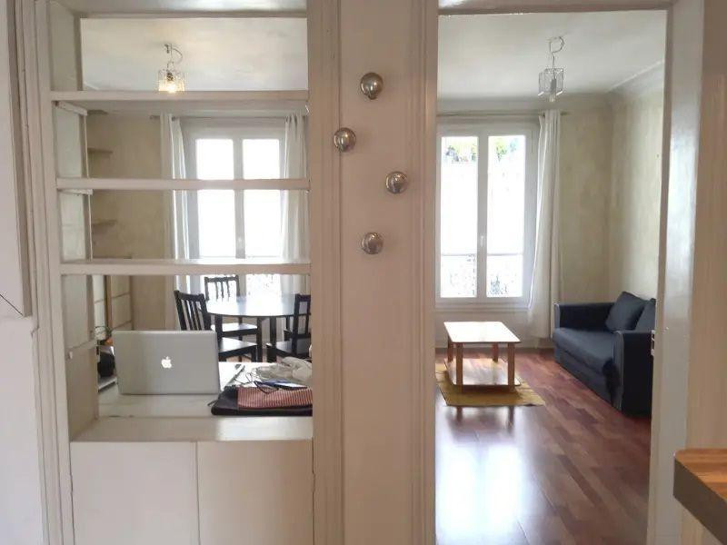 
                                                Location
                                                 Appartement traversant et bien sécurisée