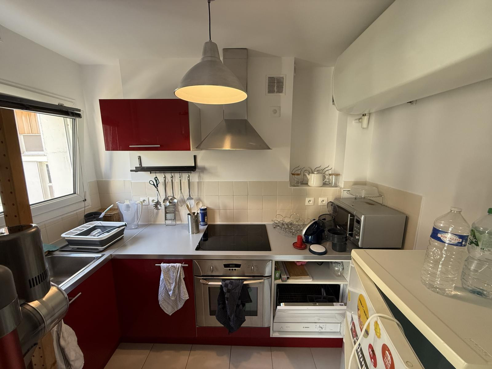 
                                                Location
                                                 Appartement traversant lumineux équipé + service