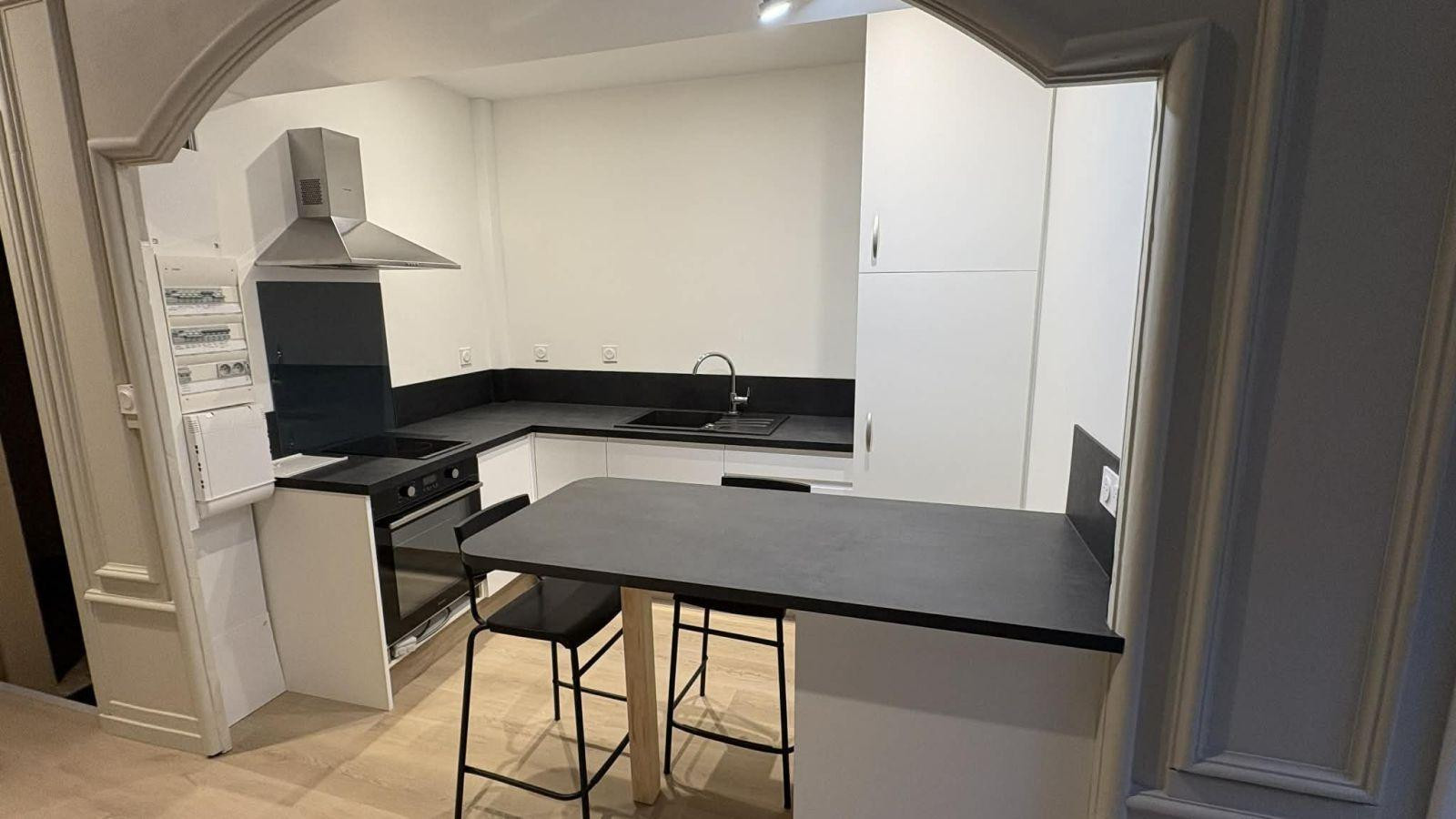 
                                                Location
                                                 Appartement Tréguier - 1er étage