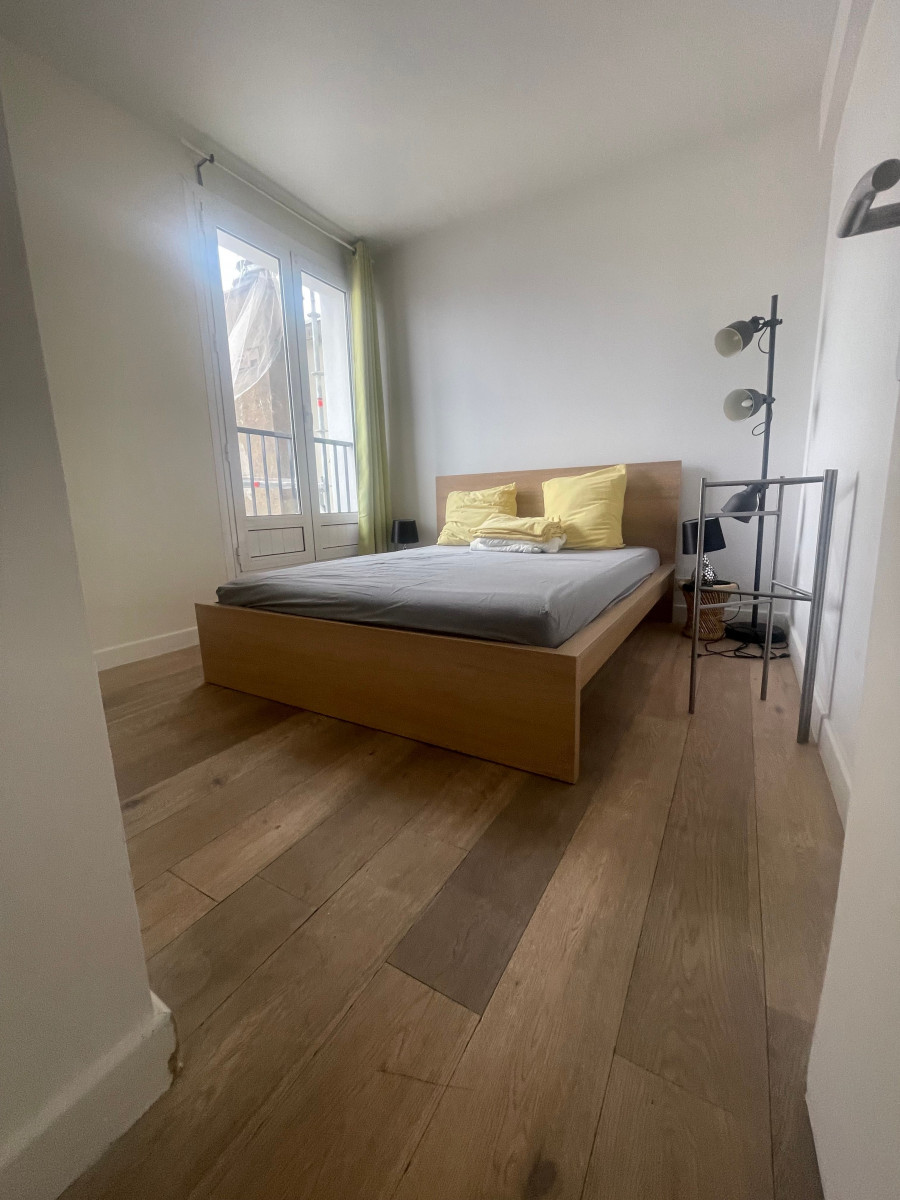 
                                                Location
                                                 Appartement très bien situé à 6 min de la tour Eiffel (loyer tout inclus)