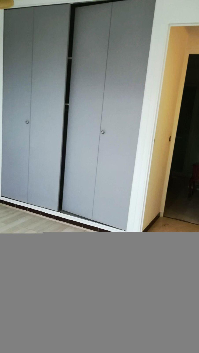 
                                                Location
                                                 Appartement très bien situé.  Calme et proximité .