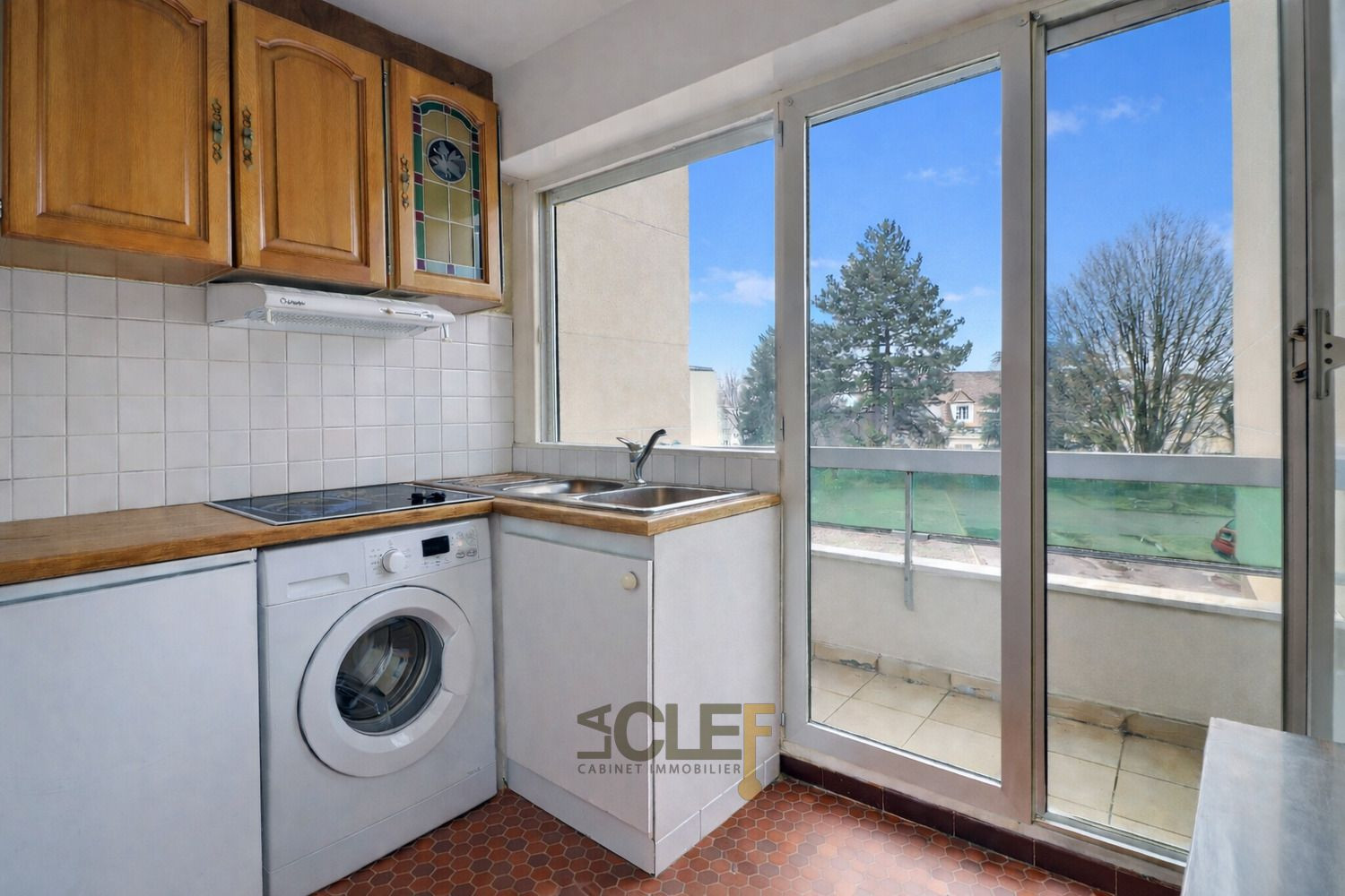 
                                                Vente
                                                 Appartement Très grand T1 avec double balcon