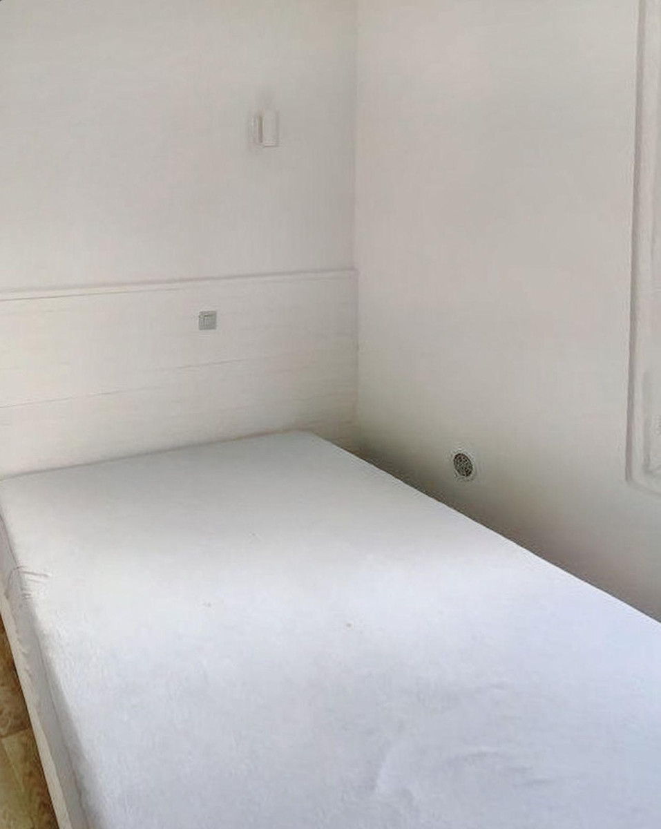 
                                                Location
                                                 Appartement très lumineux, exposé plein sud