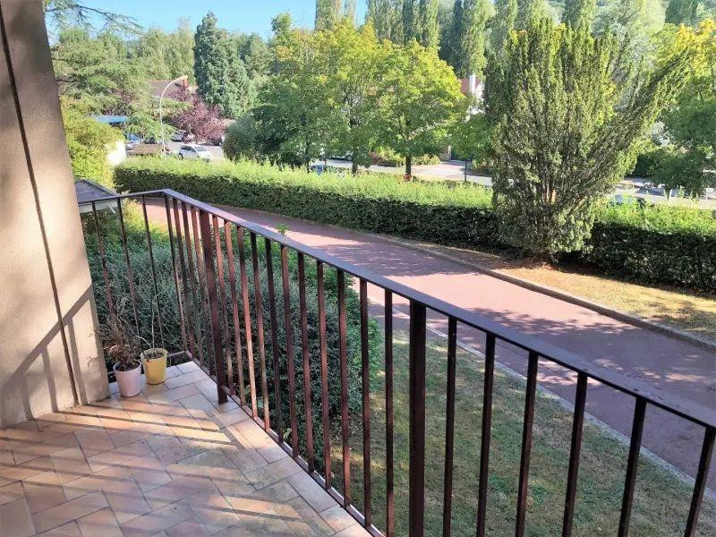 
                                                Location
                                                 Appartement très lumineux, résidence calme