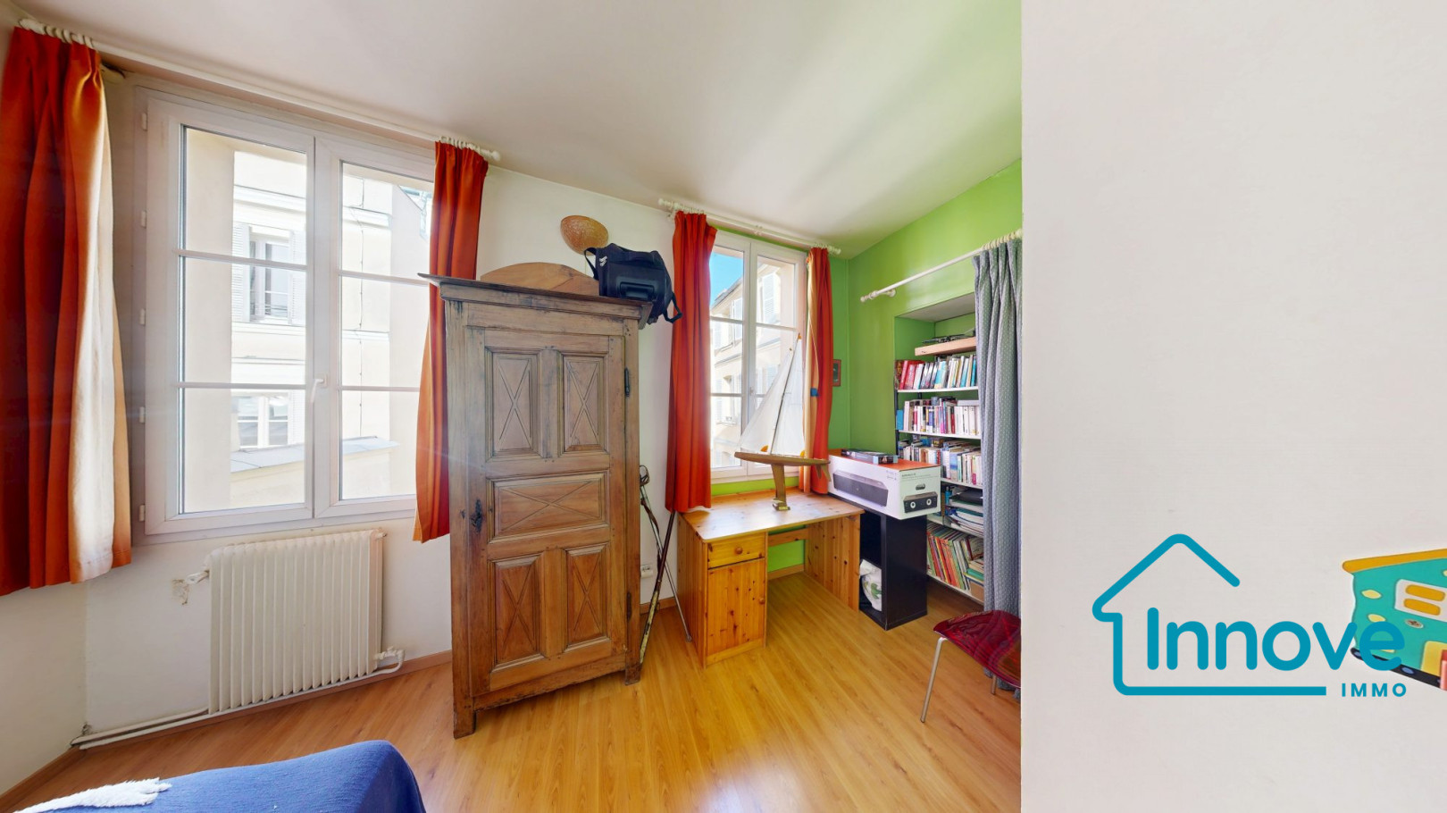 
                                                Vente
                                                 Appartement triplex 4 chambres Versailles Saint Louis Cathedrale