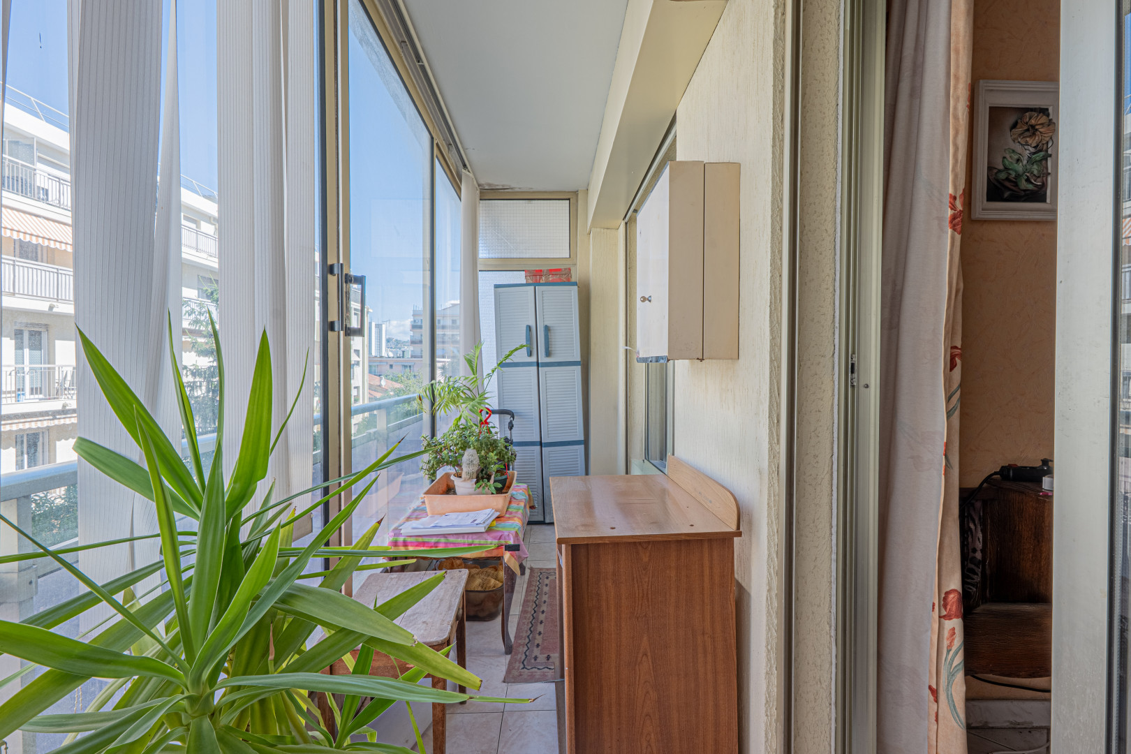 
                                                Vente
                                                 APPARTEMENT TROIS PIECES - CENTRE VILLE DE SAINT LAURENT DU VAR