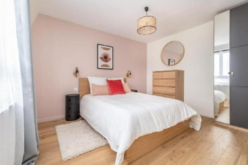 
                                                Colocation
                                                 appartement trois pièces en colocation