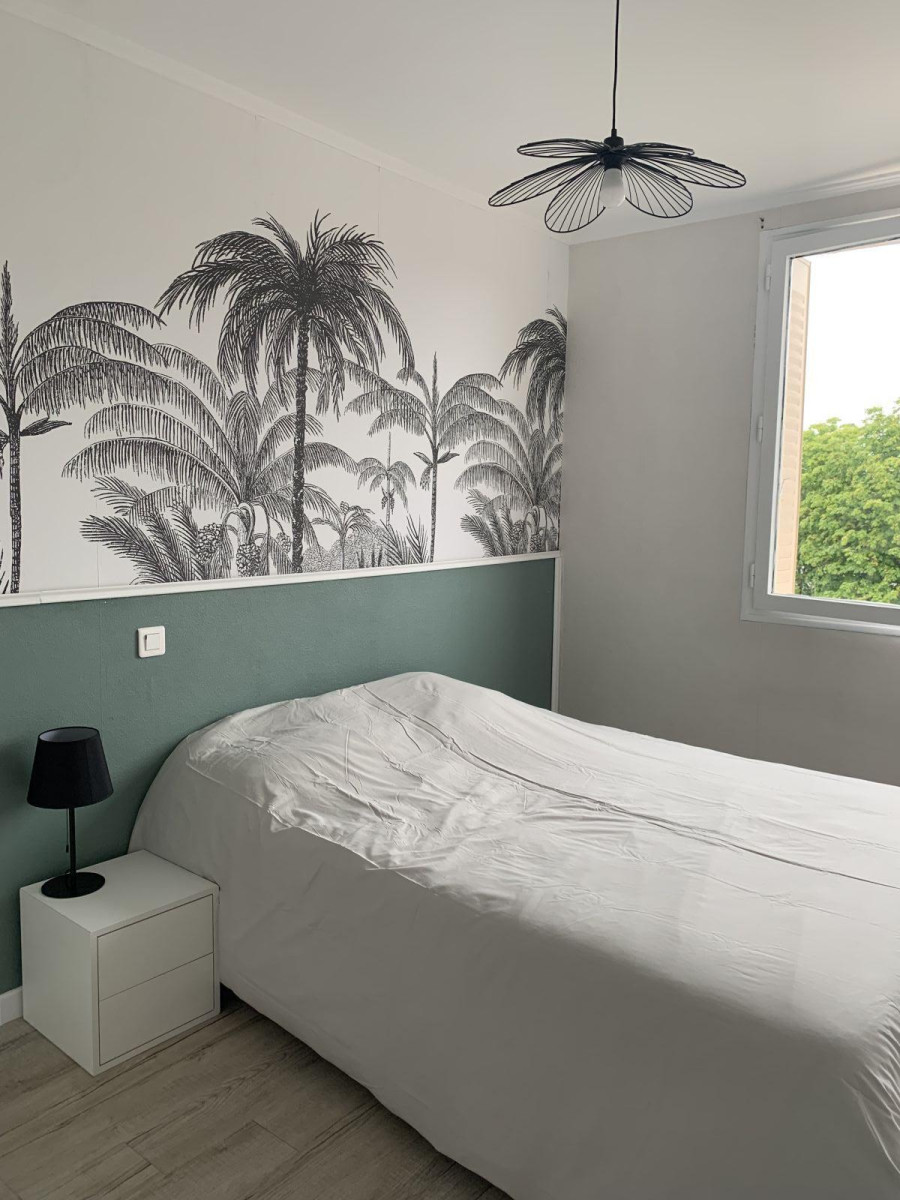 
                                                Location
                                                 Appartement type F4