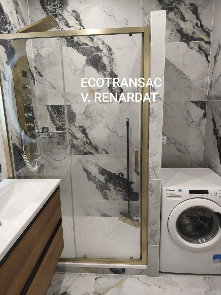 
                                                Vente
                                                 APPARTEMENT UNE CHAMBRE MEUBLE