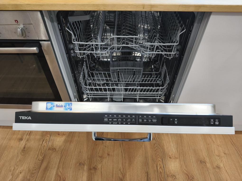 
                                                Vente
                                                 APPARTEMENT UNE CHAMBRE MEUBLE