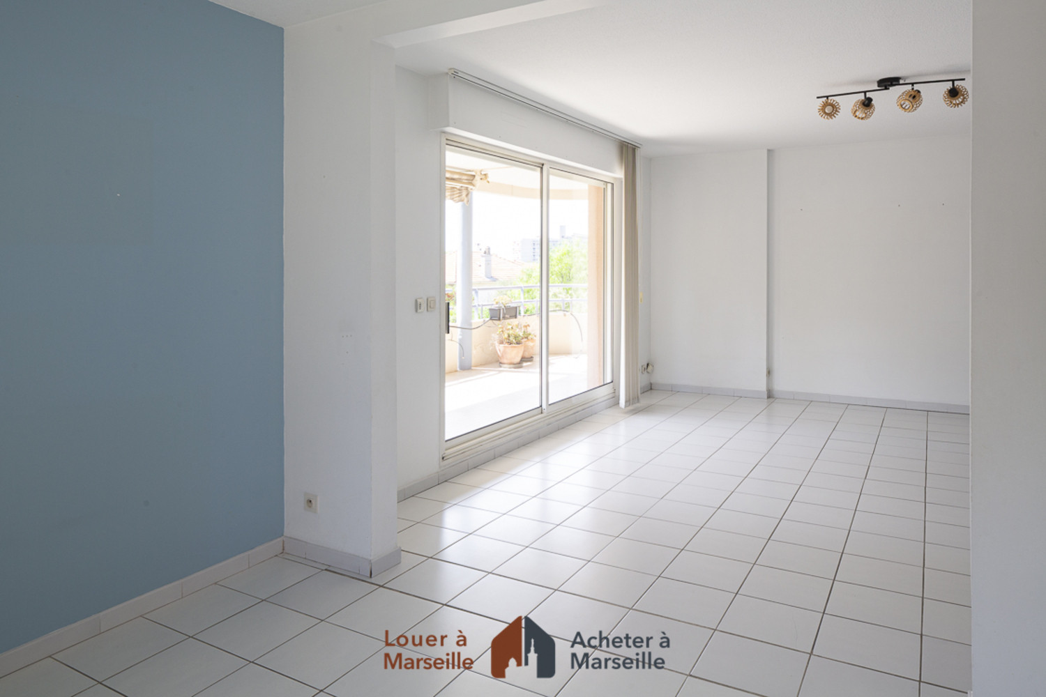
                                                Location
                                                 Appartement vide de type 4 Sainte-Marguerite