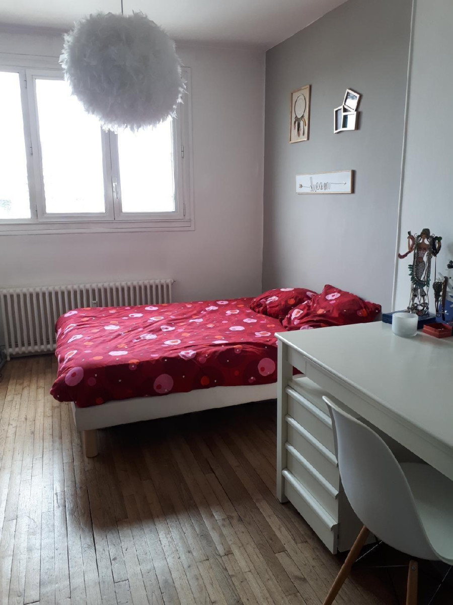 
                                                Location
                                                 Appartement Vue Loire imprenable