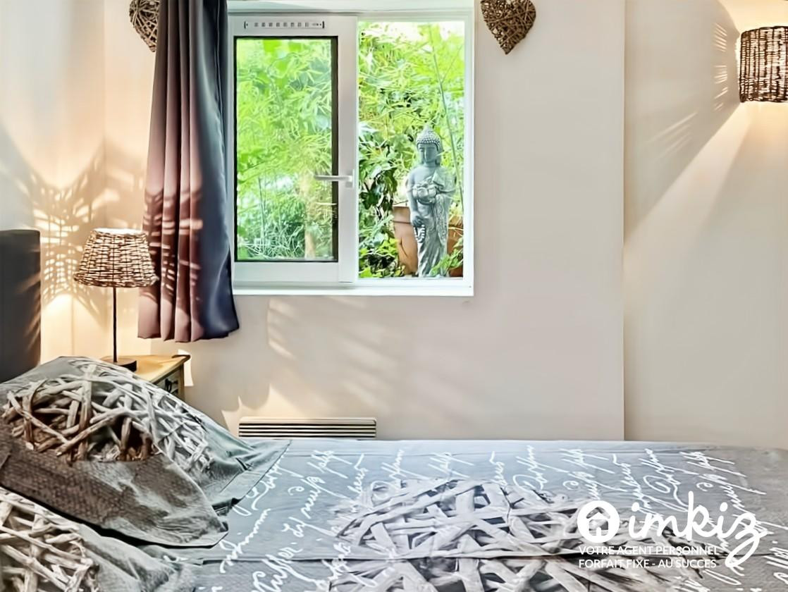 
                                                Vente
                                                 Appartement vue mer, accès direct à la plage