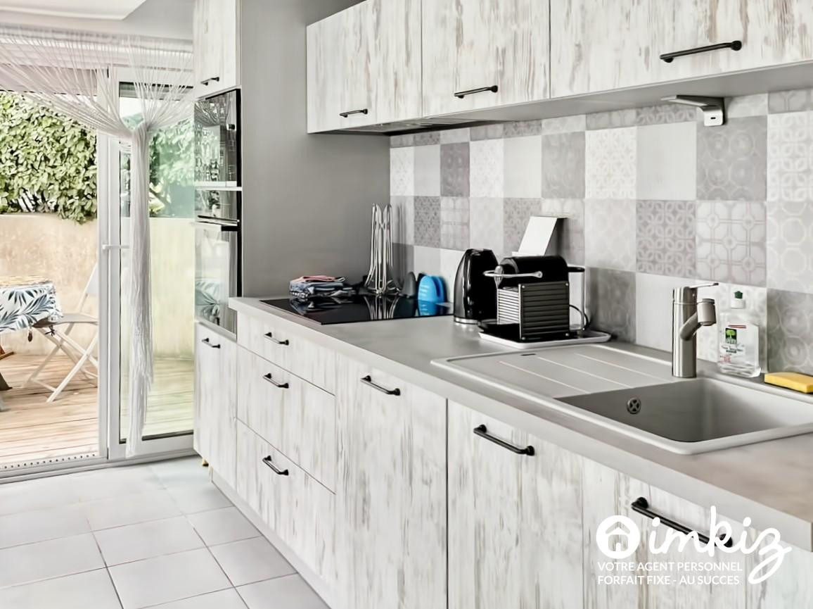 
                                                Vente
                                                 Appartement vue mer, accès direct à la plage
