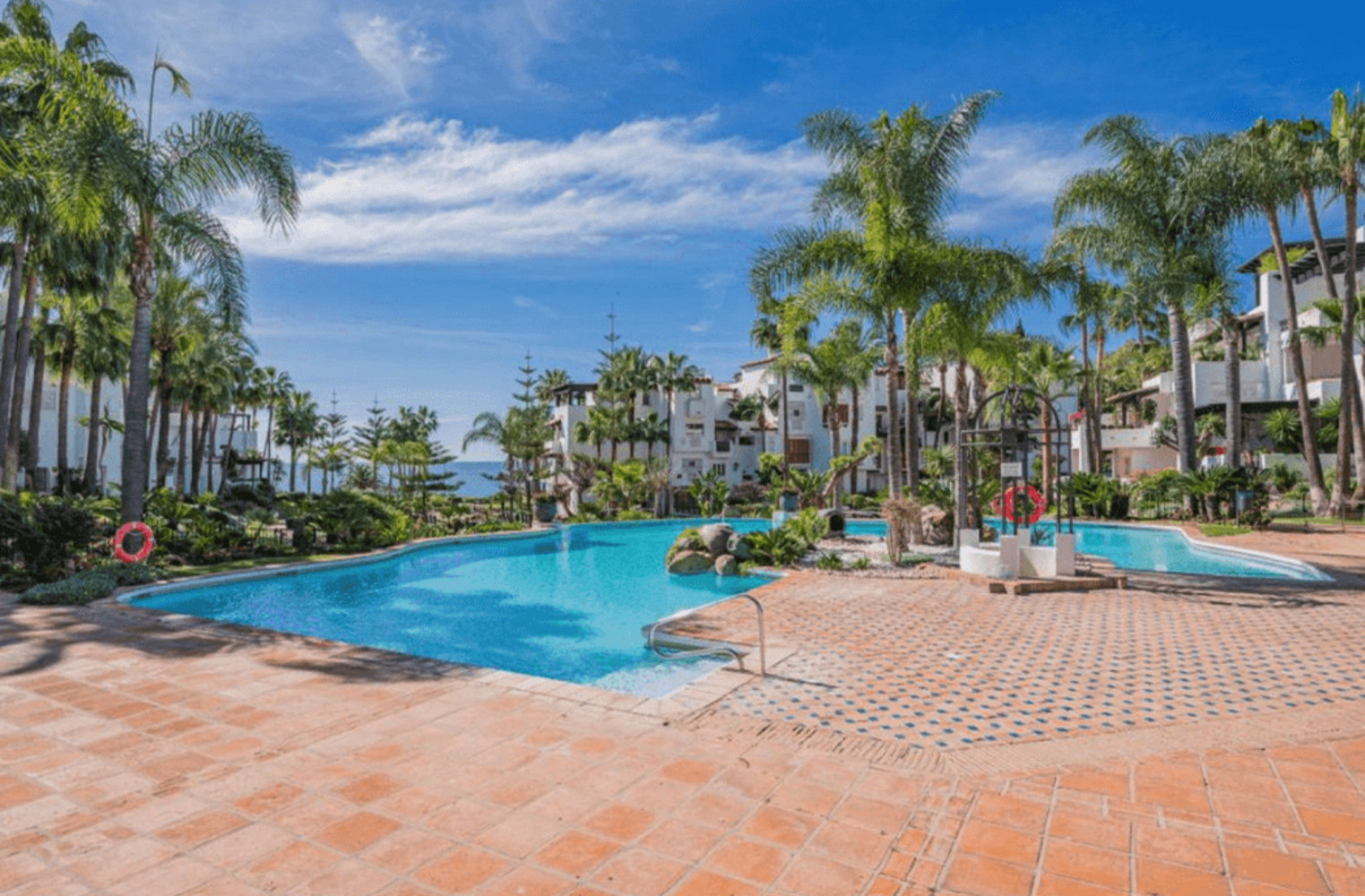 
                                                Vente
                                                 Appartment à Puente Romano