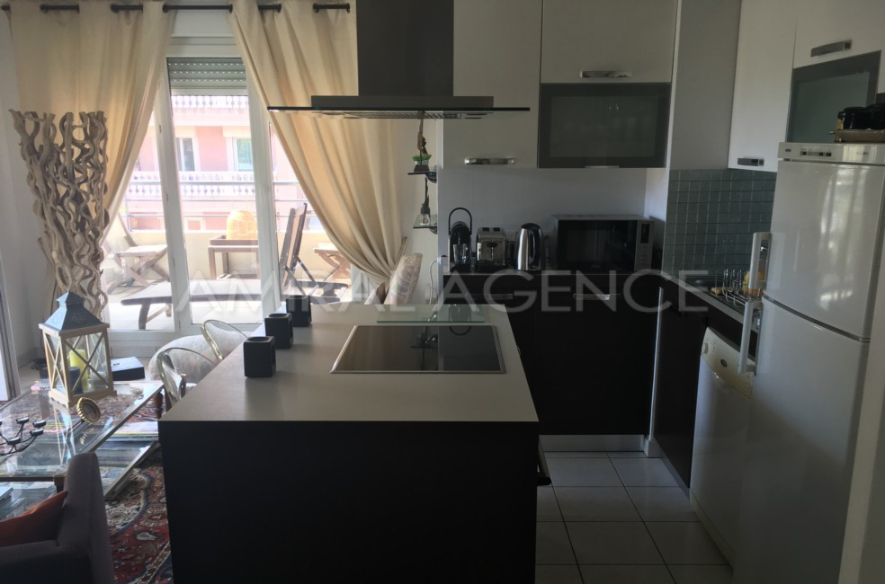 
                                                Vente
                                                 APPARTREMENT MENTON