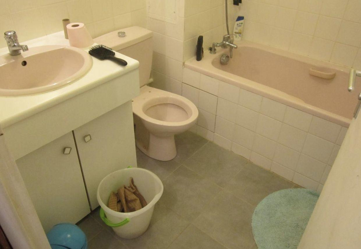 
                                                Location
                                                 APPT 30 m2