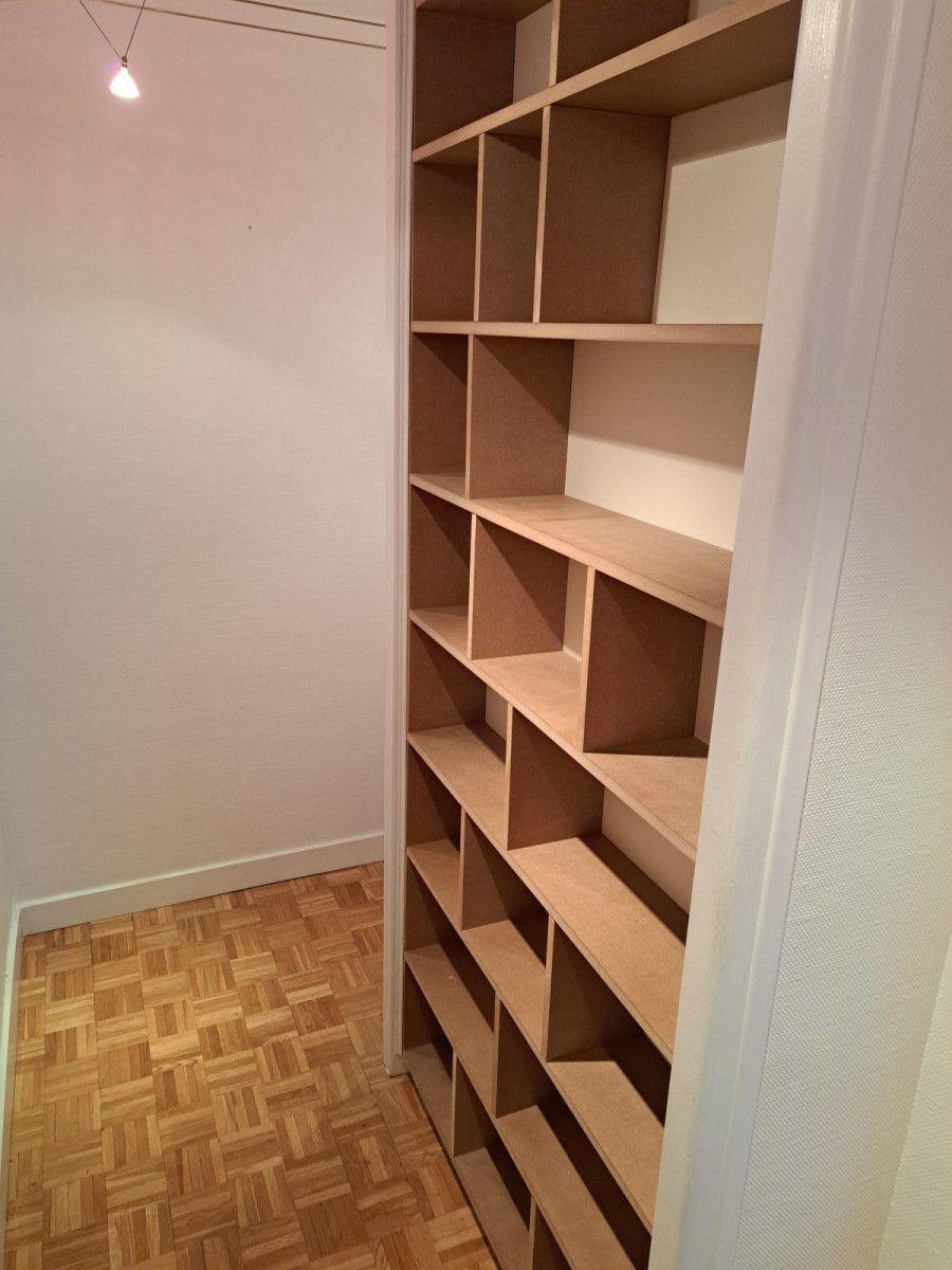 
                                                Location
                                                 Appt 3p 60 m² Résidence sécurisée avec ascenseur