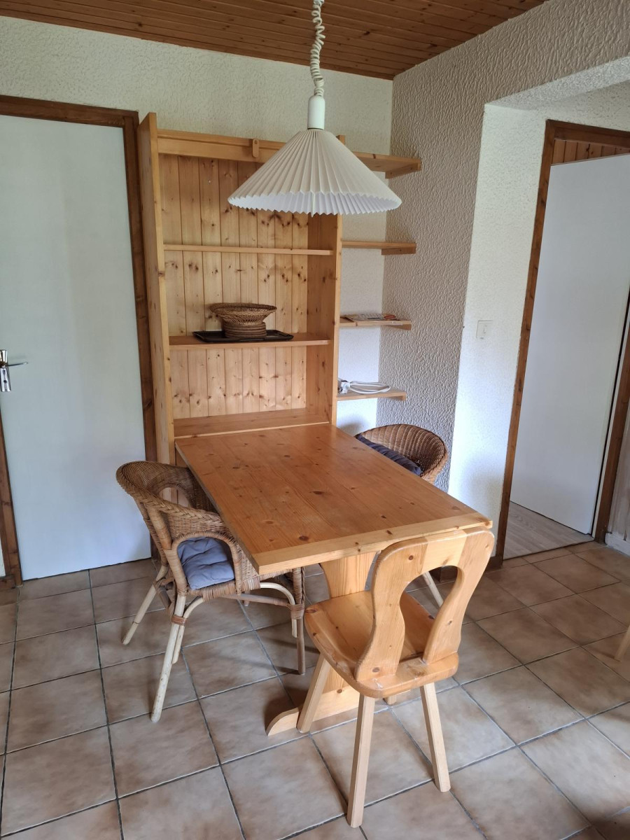 
                                                Location
                                                 Appt au calme dans chalet : jardin et vue montagne