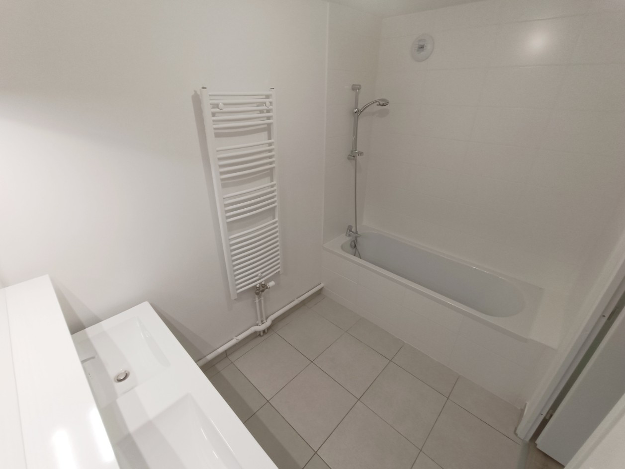 
                                                Location
                                                 Appt T3 avec loggia hypercentre Amiens