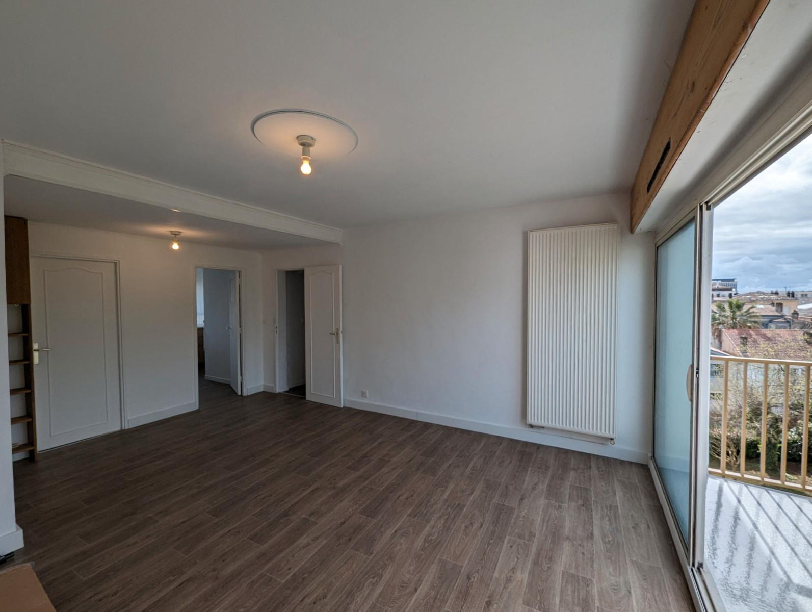 
                                                Location
                                                 Appt T3 bordeaux chartrons