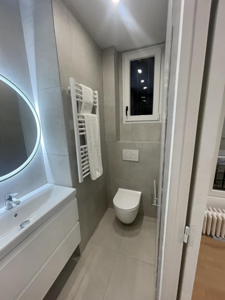 
                                                Location
                                                 Apt 2 chambres 2salles d’eau, séjour et terrasse