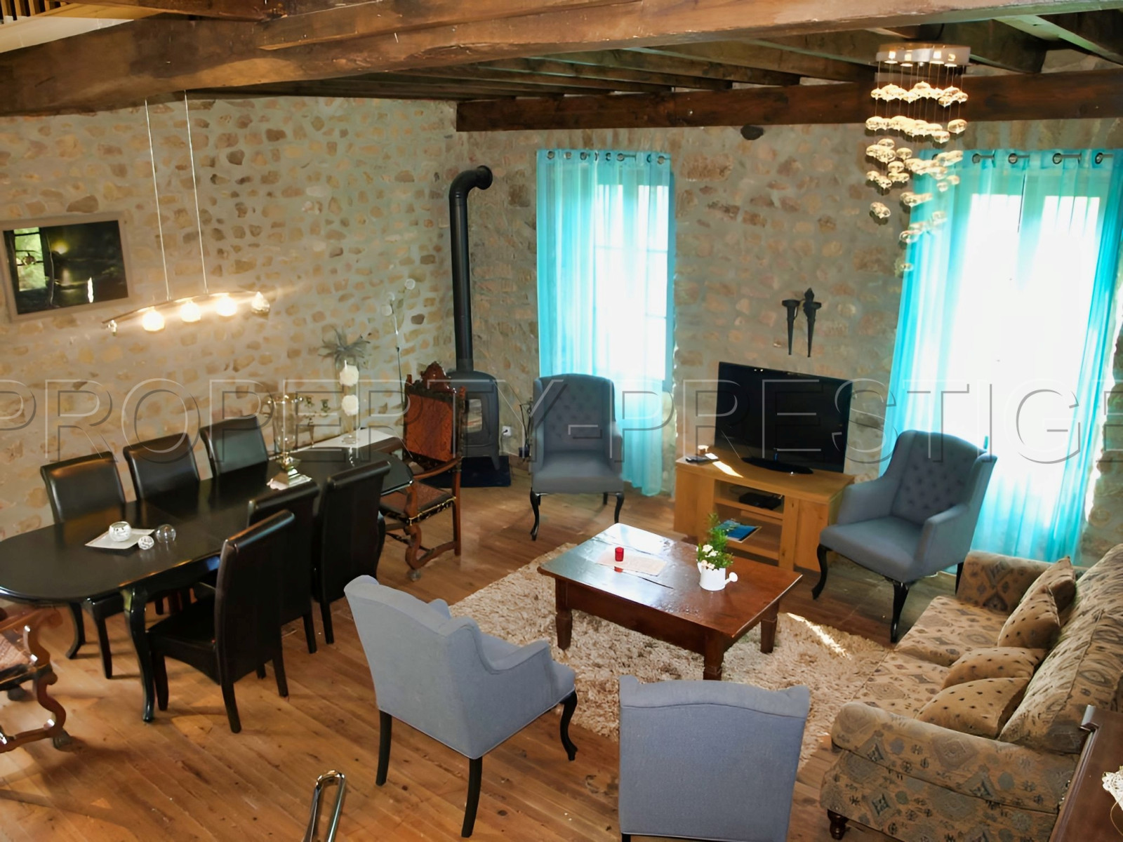 
                                                Vente
                                                 ARDECHE BELLE DEMEURE XVIIème