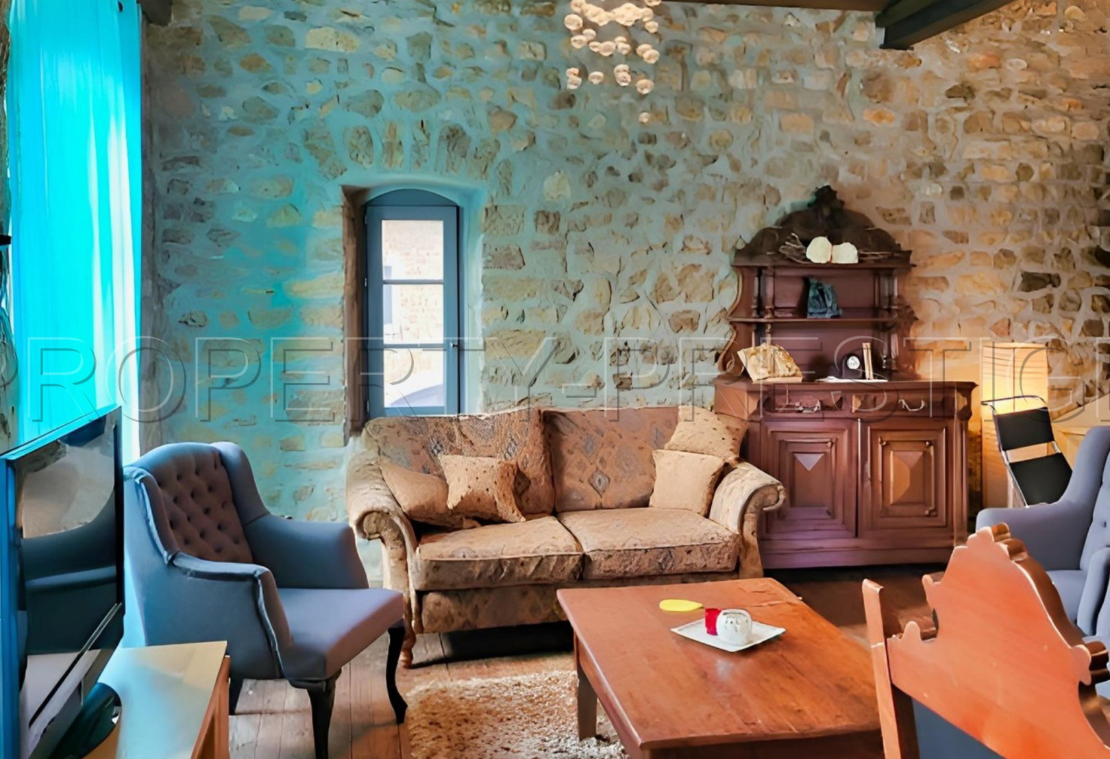 
                                                Vente
                                                 ARDECHE BELLE DEMEURE XVIIème