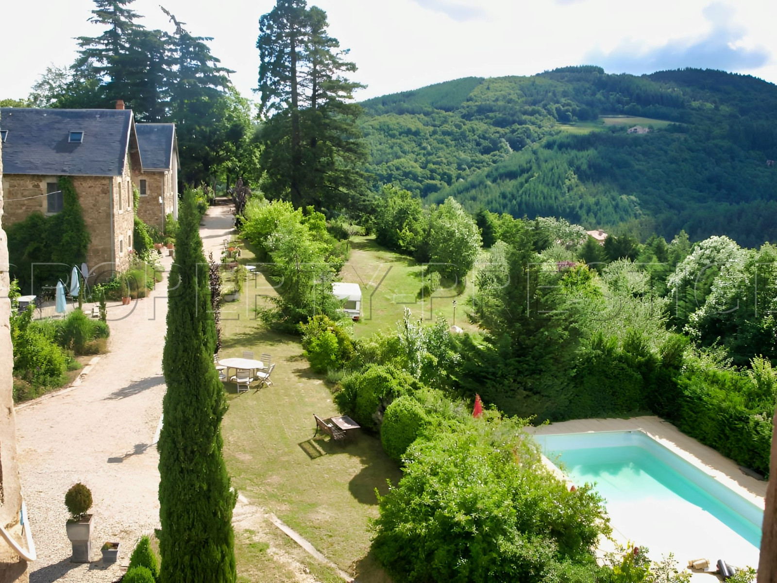 
                                                Vente
                                                 ARDECHE BELLE DEMEURE XVIIème