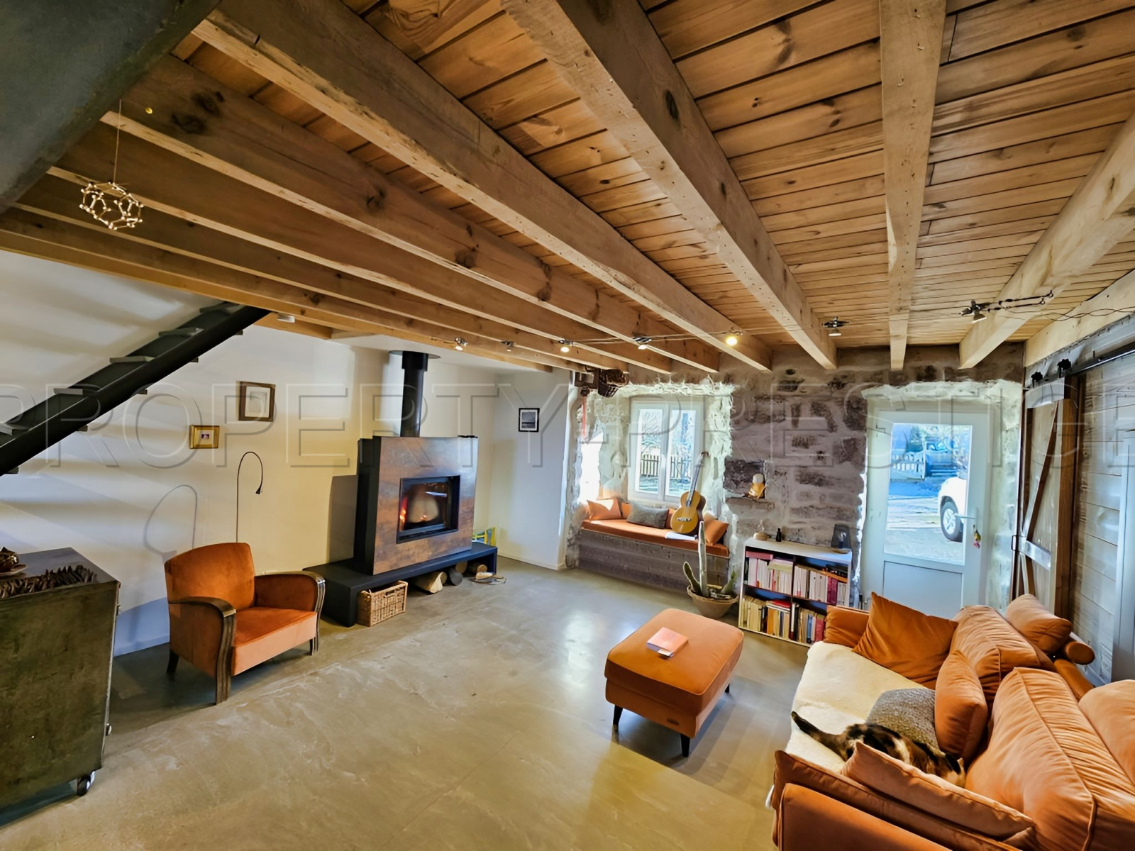 
                                                Vente
                                                 ARDECHE PROPRIETE 460 M² VUE EXCEPTIONNELLE