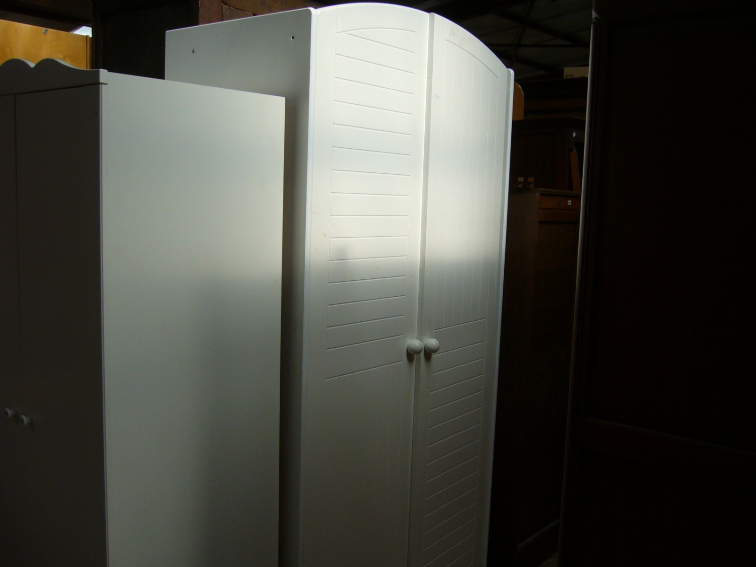 
                                                Meuble
                                                 Armoire blanche, promotion