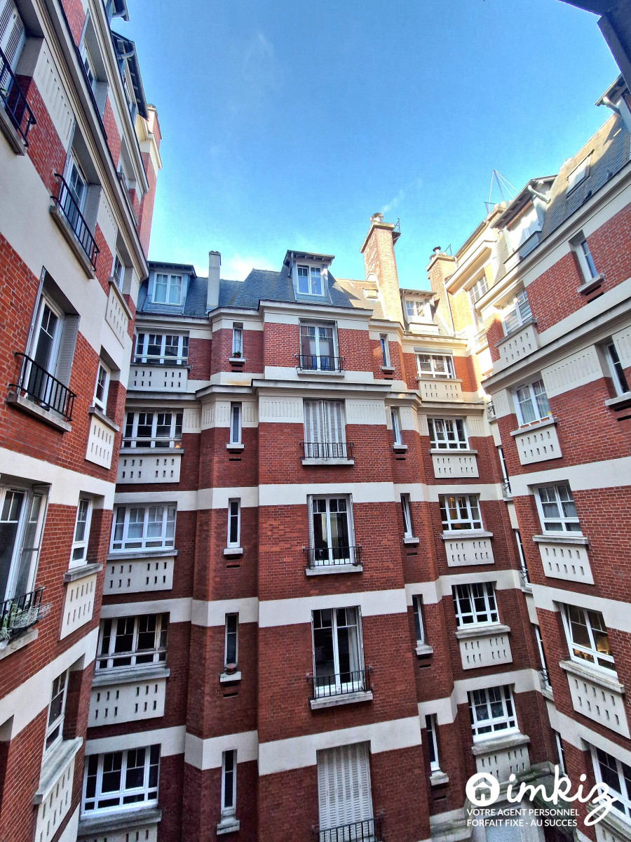 
                                                Vente
                                                 Asnières mairie, 2 pièces 51,5 m², au calme