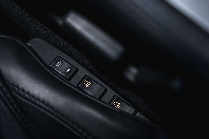 
                                                Voiture
                                                 Aston Martin DB9 Coupé Touchtronic A