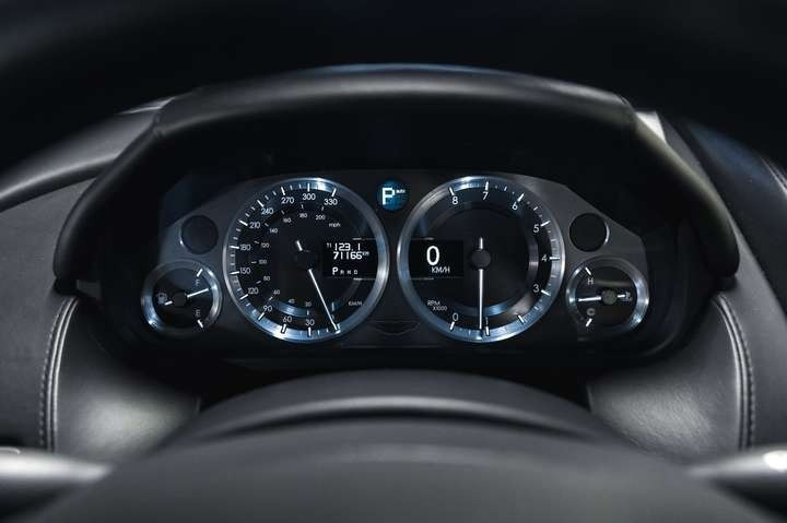 
                                                Voiture
                                                 Aston Martin DB9 Coupé Touchtronic A