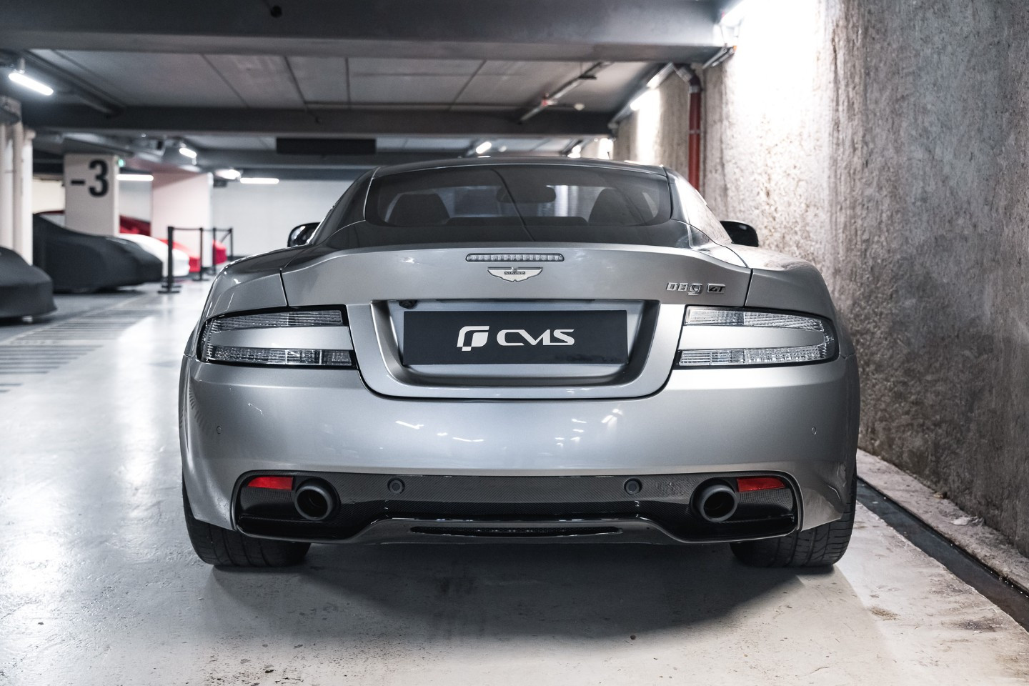 
                                                Voiture
                                                 Aston Martin DB9 GT Bond Edition V12 6.0 548