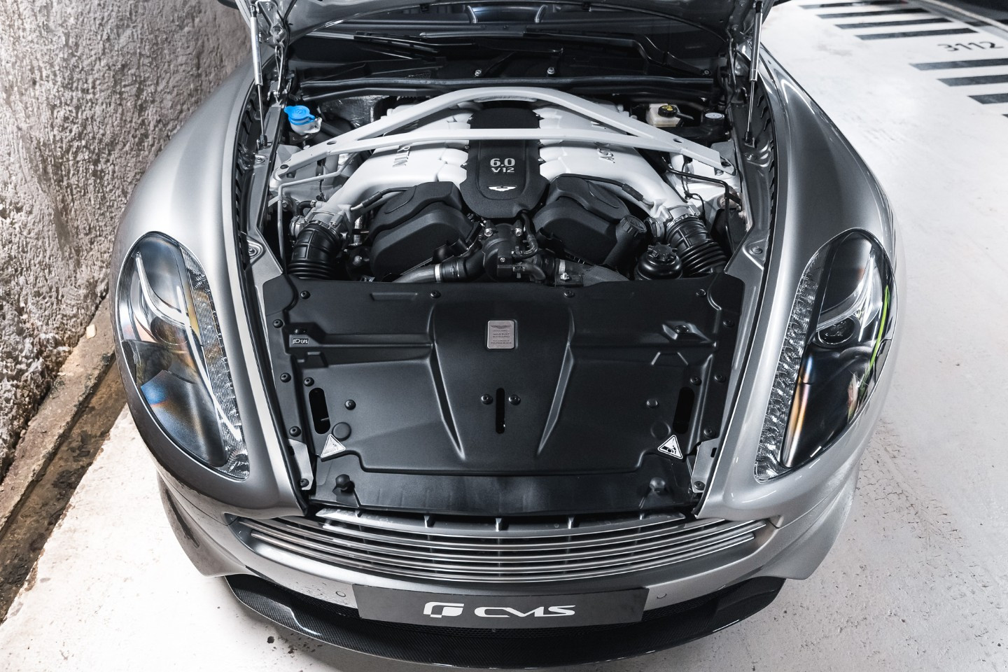 
                                                Voiture
                                                 Aston Martin DB9 GT Bond Edition V12 6.0 548