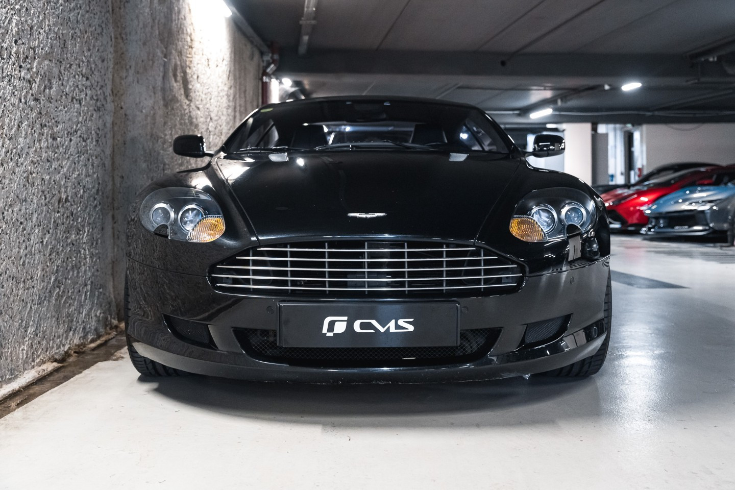 
                                                Voiture
                                                 Aston Martin DB9 (I) V12 6.0 450 Touchtronic