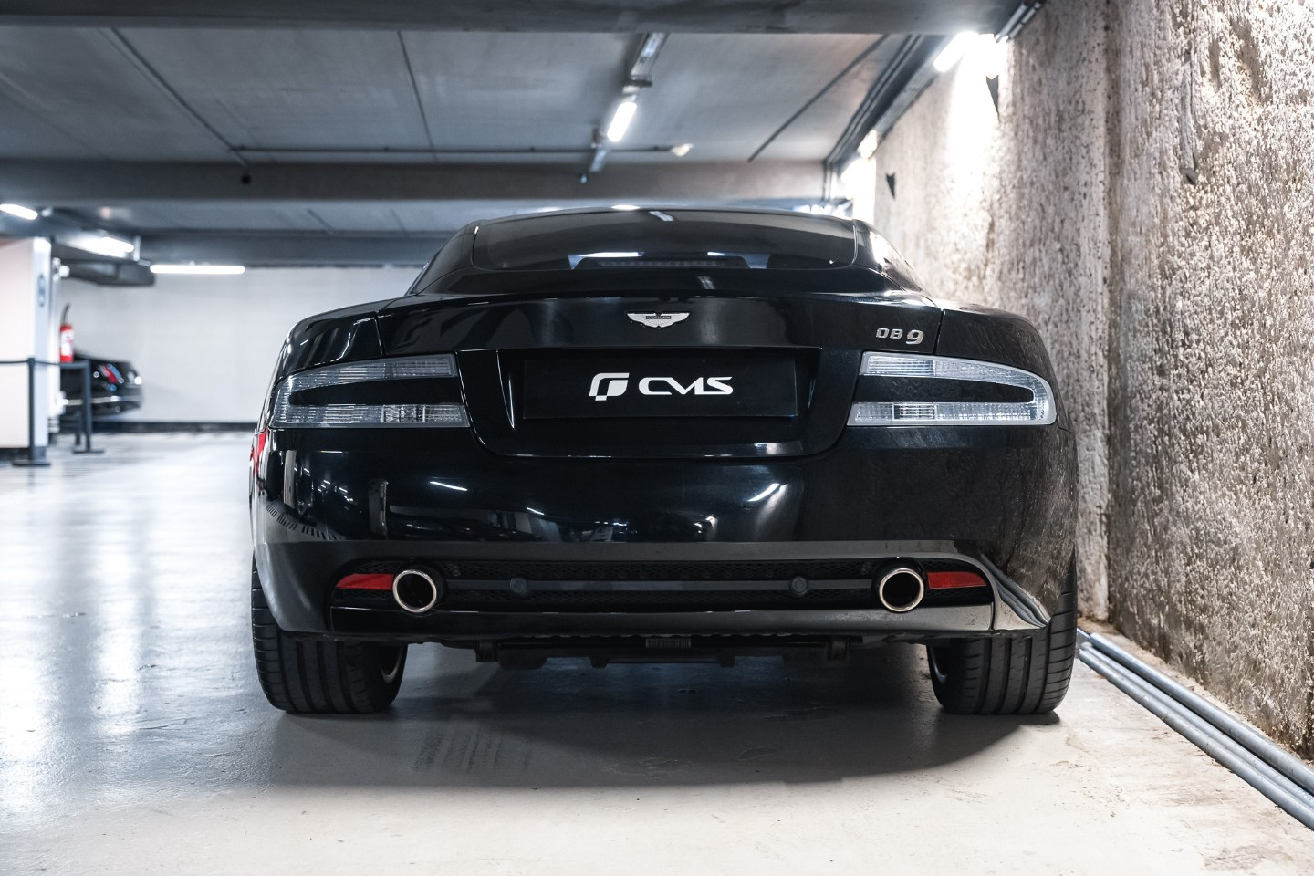 
                                                Voiture
                                                 Aston Martin DB9 (I) V12 6.0 450 Touchtronic