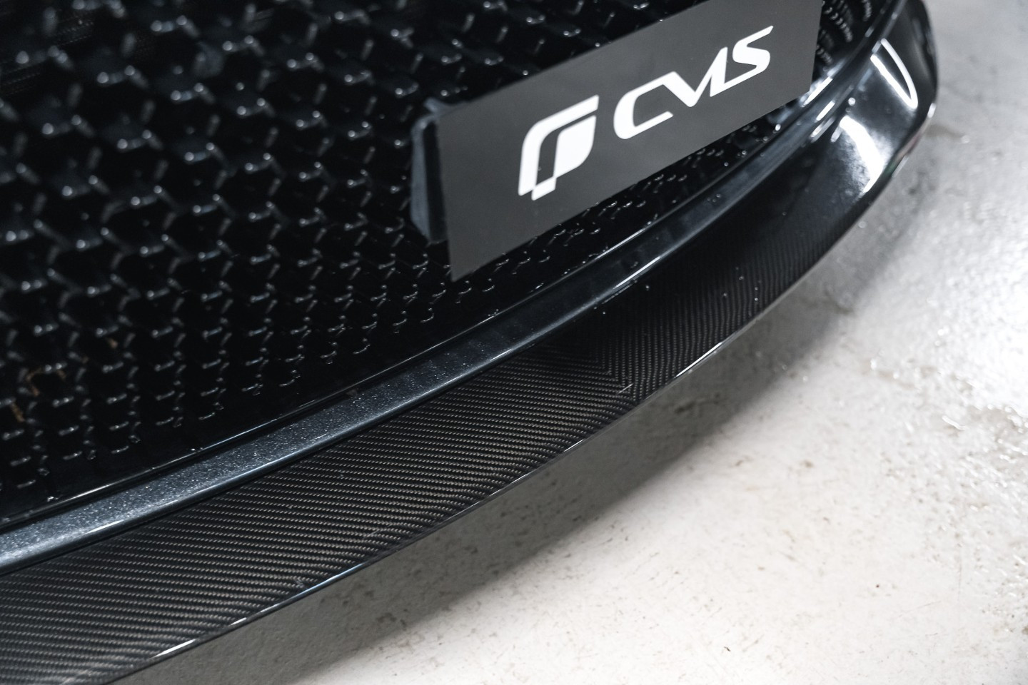 
                                                Voiture
                                                 Aston Martin DBS Superleggera V12 5.2 725