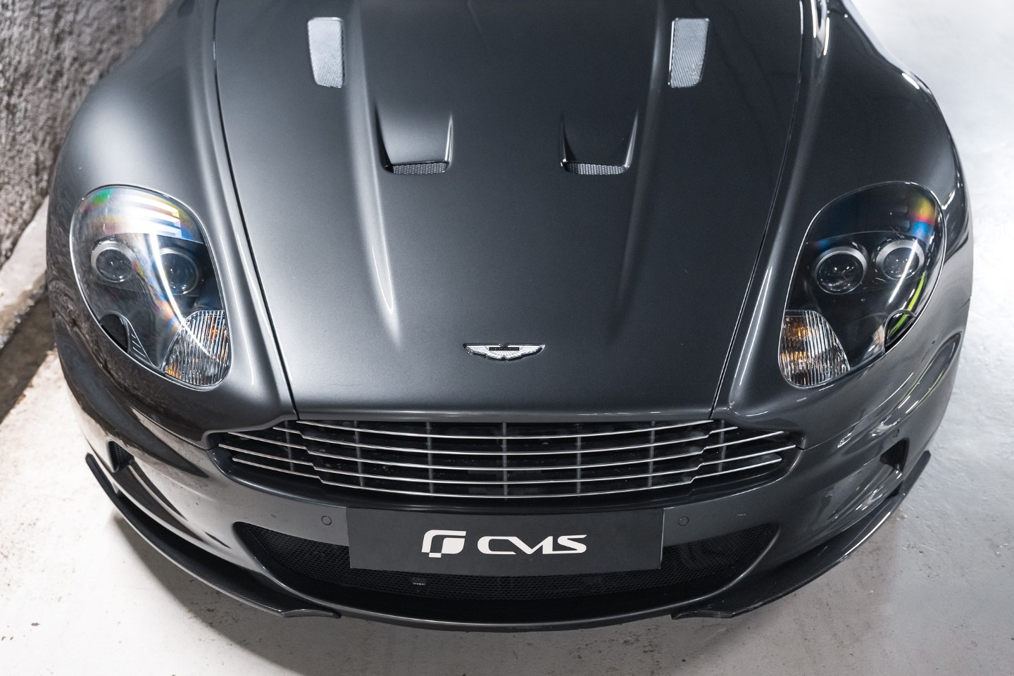 
                                                Voiture
                                                 Aston Martin DBS V12 5.9 517 Touchtronic