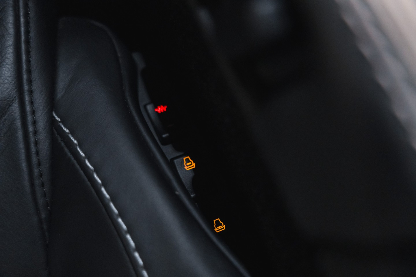 
                                                Voiture
                                                 Aston Martin DBS V12 5.9 517 Touchtronic