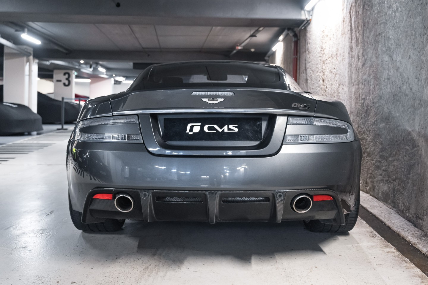 
                                                Voiture
                                                 Aston Martin DBS V12 5.9 517 Touchtronic