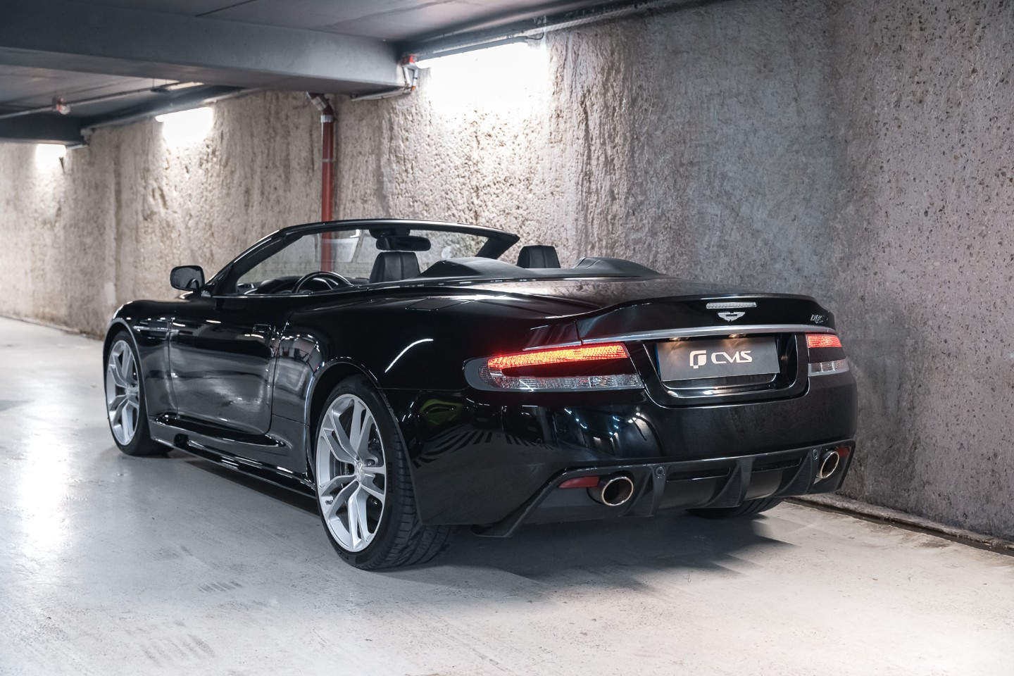 
                                                Voiture
                                                 Aston Martin DBS Volante V12 5.9 517 Touchtronic 2