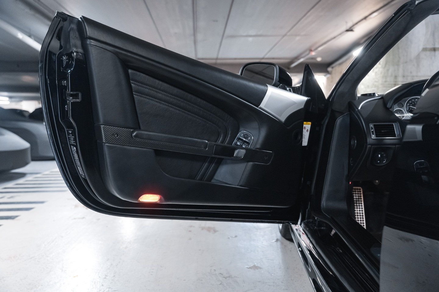 
                                                Voiture
                                                 Aston Martin DBS Volante V12 5.9 517 Touchtronic 2