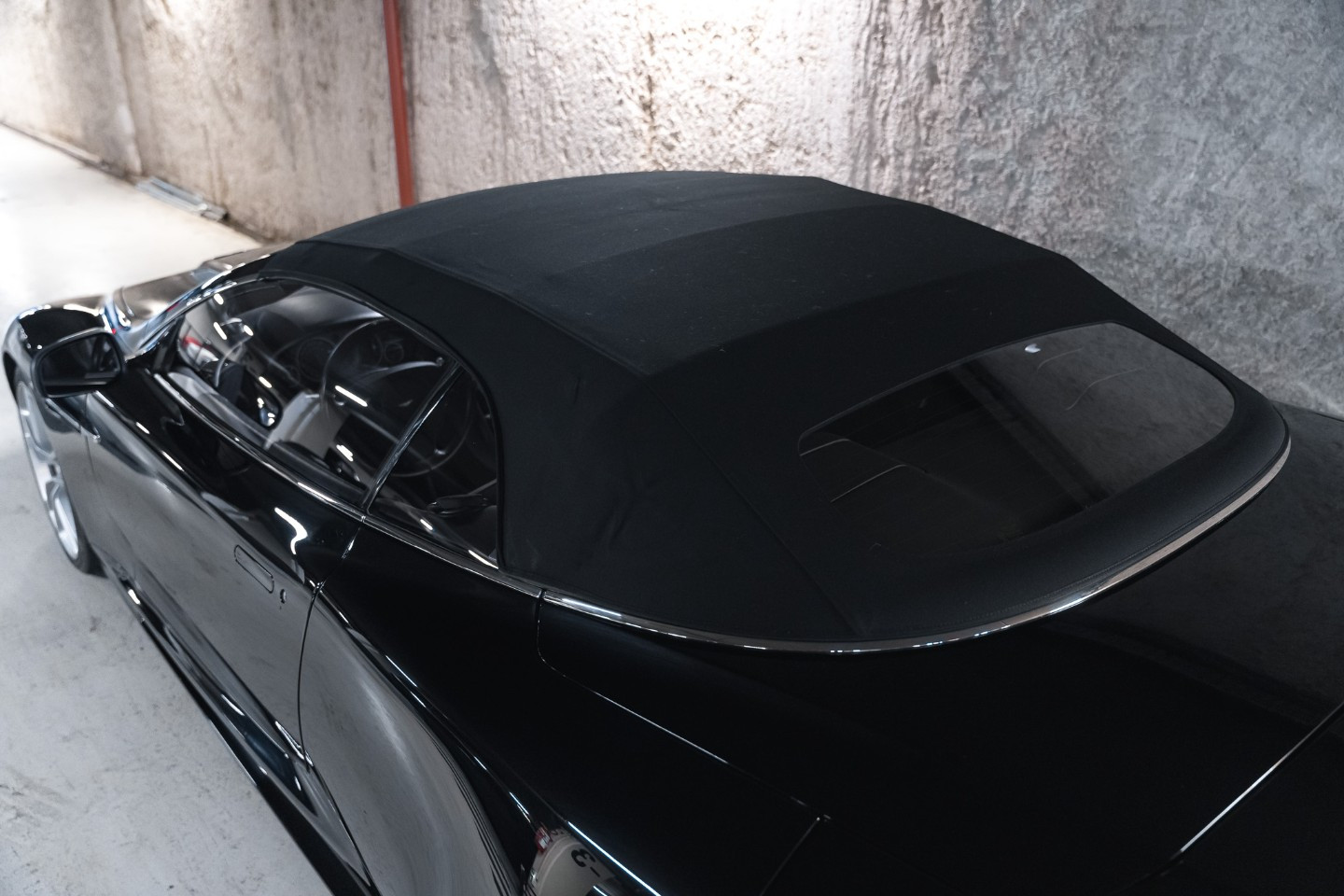 
                                                Voiture
                                                 Aston Martin DBS Volante V12 5.9 517 Touchtronic 2